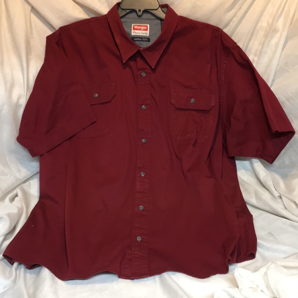 NWOT  Wrangler men’s short sleeve shirt